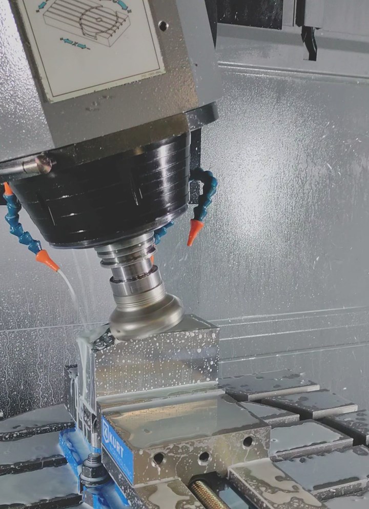 Simultaneous five-axis machining of a part